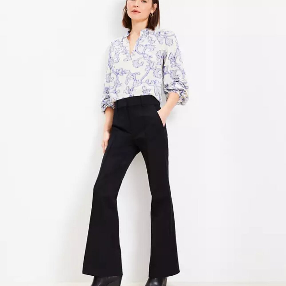 LOFT Black Pin-Tucked Sutton Flare Pants in Bi-Stretch Size 10